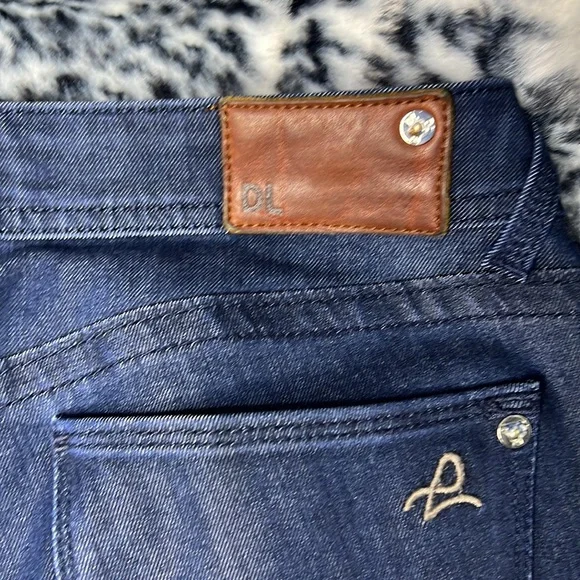 DL1961 Amanda Skinny Jeans Geneva Wash Size 27 - Picture 4 of 9